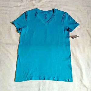 Champion V- Neck Top NWT